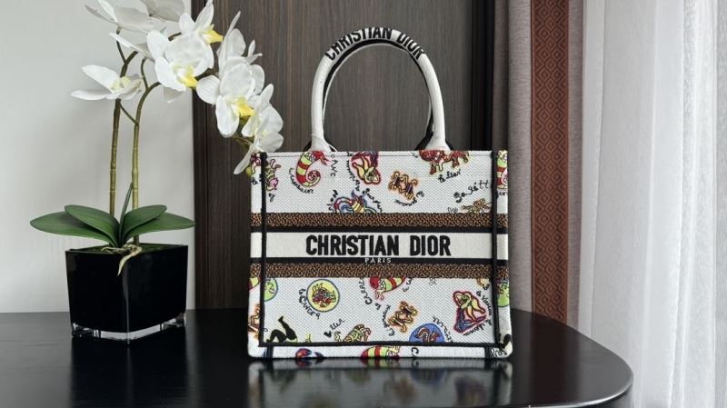 Dior Shopping Bags